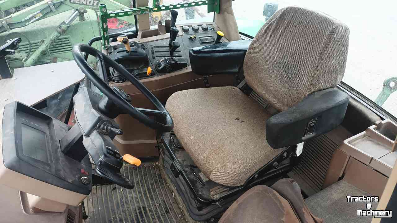 Schlepper / Traktoren John Deere 7710 AP defect