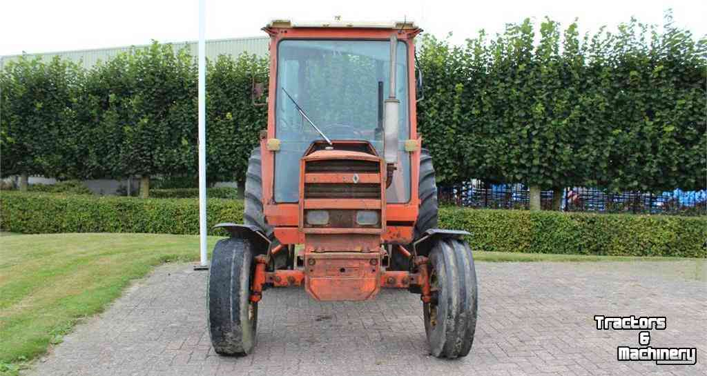 Schlepper / Traktoren Renault 781 2WD Tractor