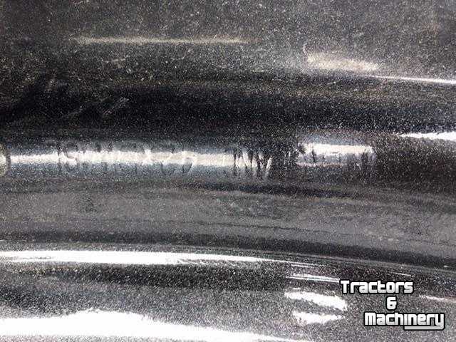 Räder, Reifen, Felgen & Distanzringe Case-IH 18x42 en 15x30 Metallic zwart 2 meter spoorbreedte