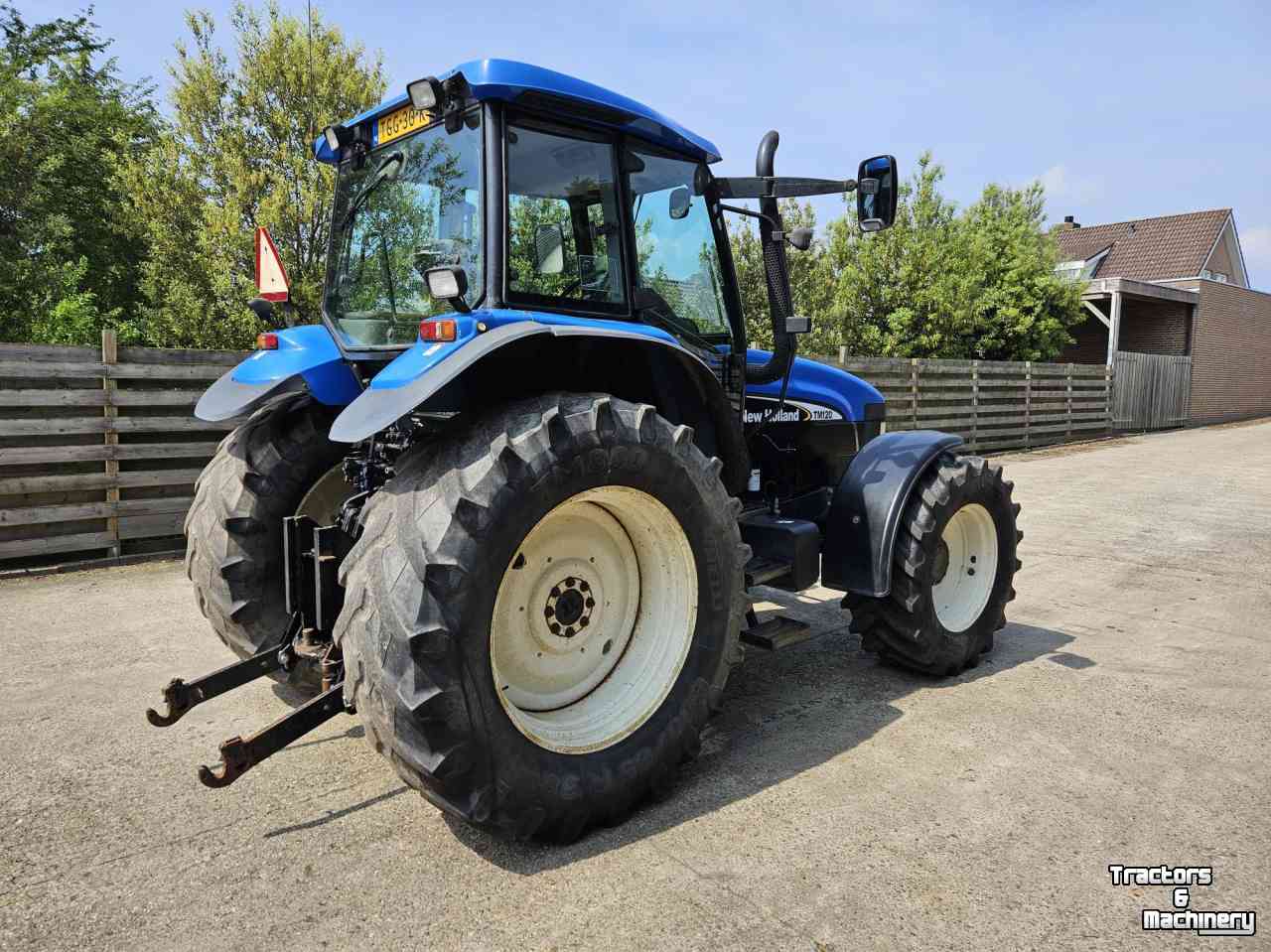 Schlepper / Traktoren New Holland TM 120