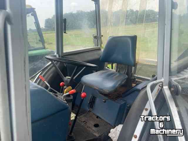 Schlepper / Traktoren John Deere 1950 MC-1 cab.