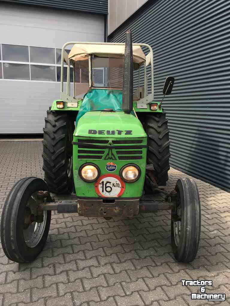 Schlepper / Traktoren Deutz D5206