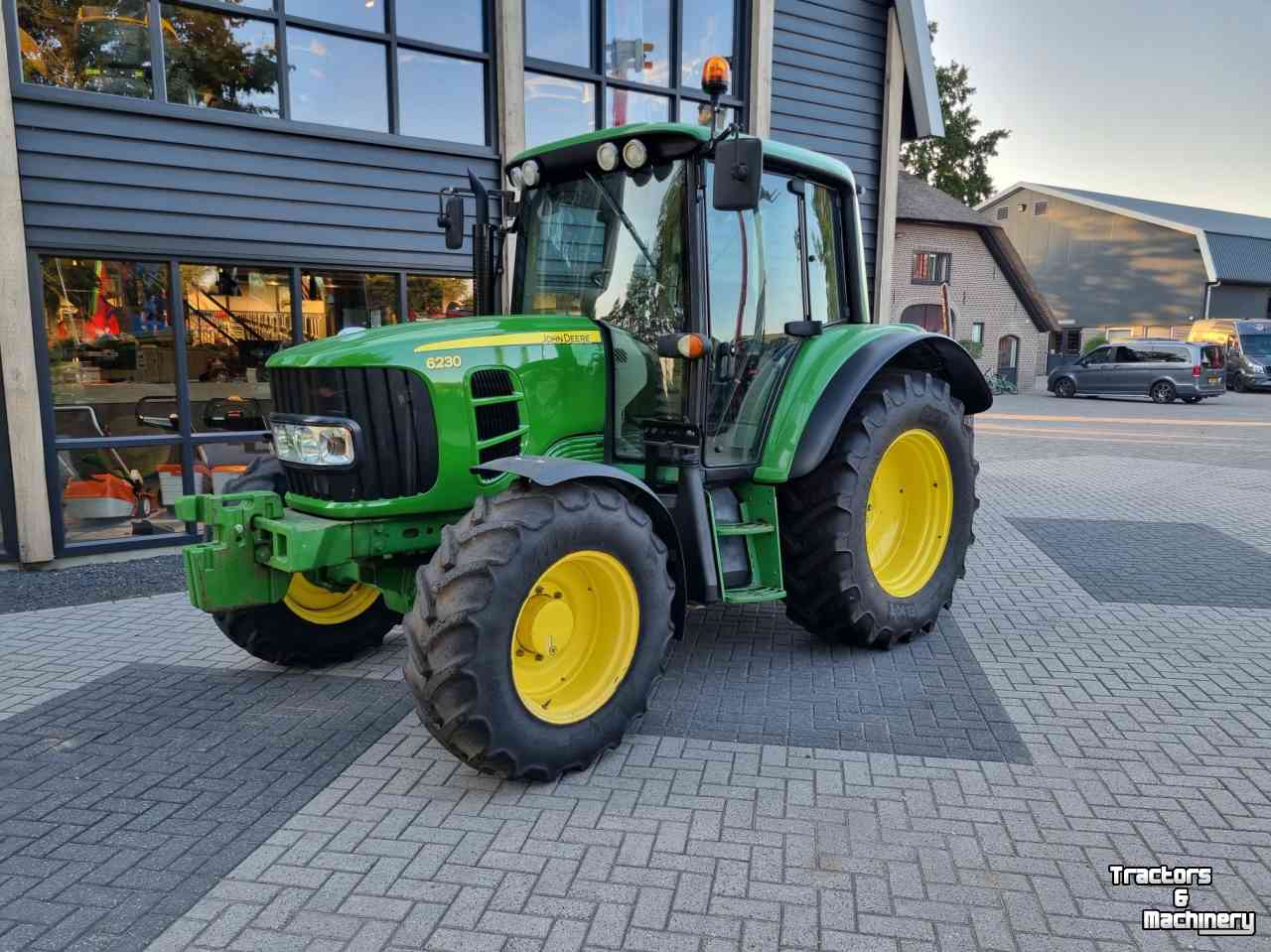 Schlepper / Traktoren John Deere 6230