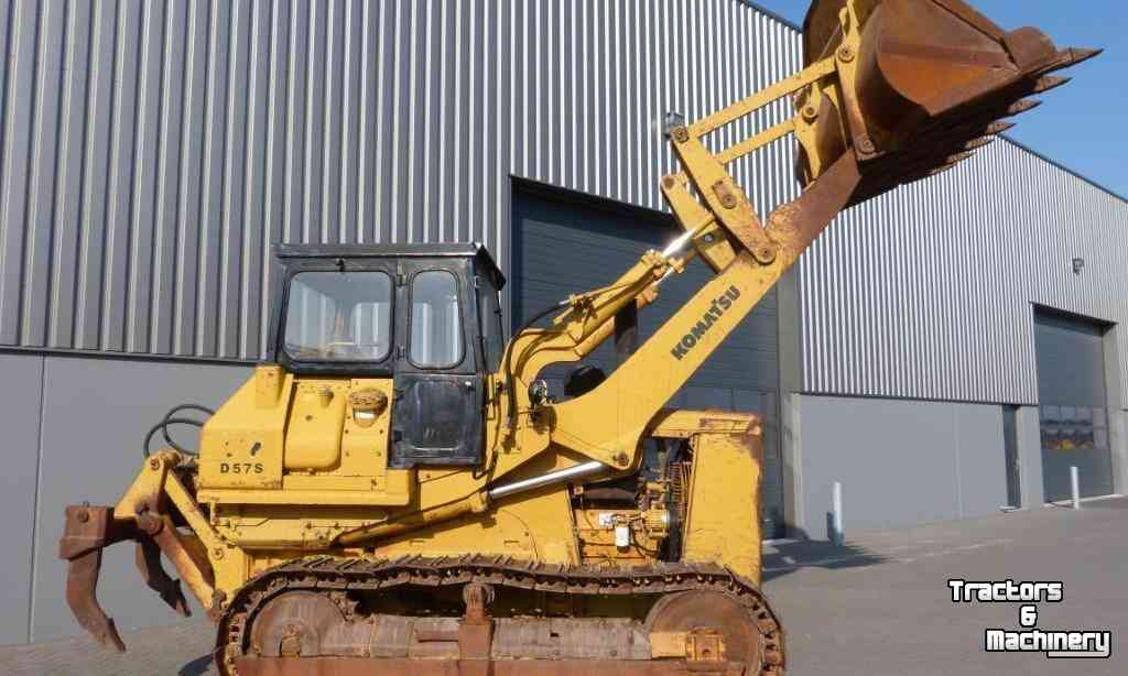 Radlader Komatsu D57S Crawler Loader + Ripper