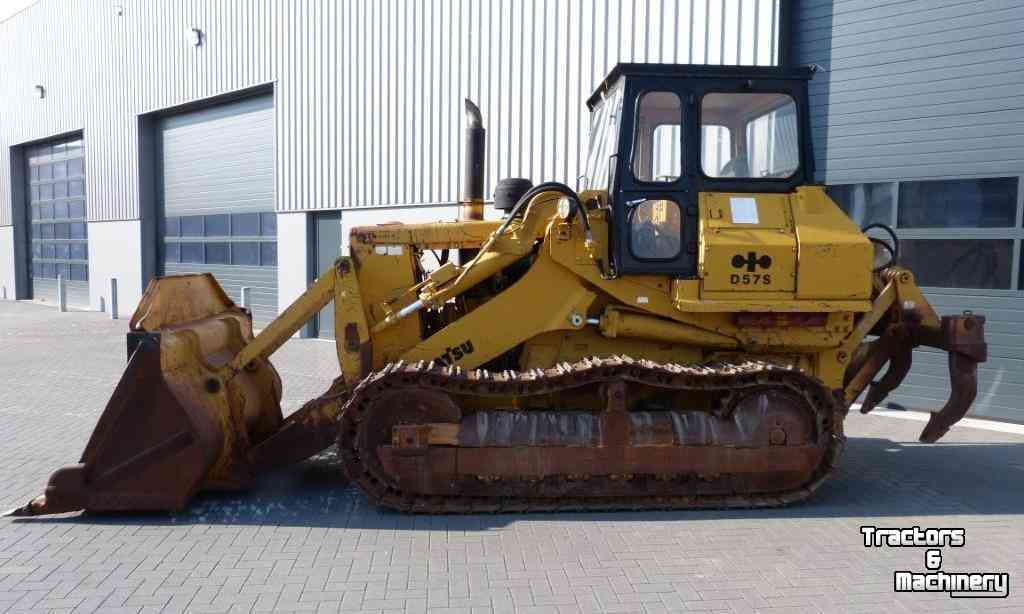 Radlader Komatsu D57S Crawler Loader + Ripper