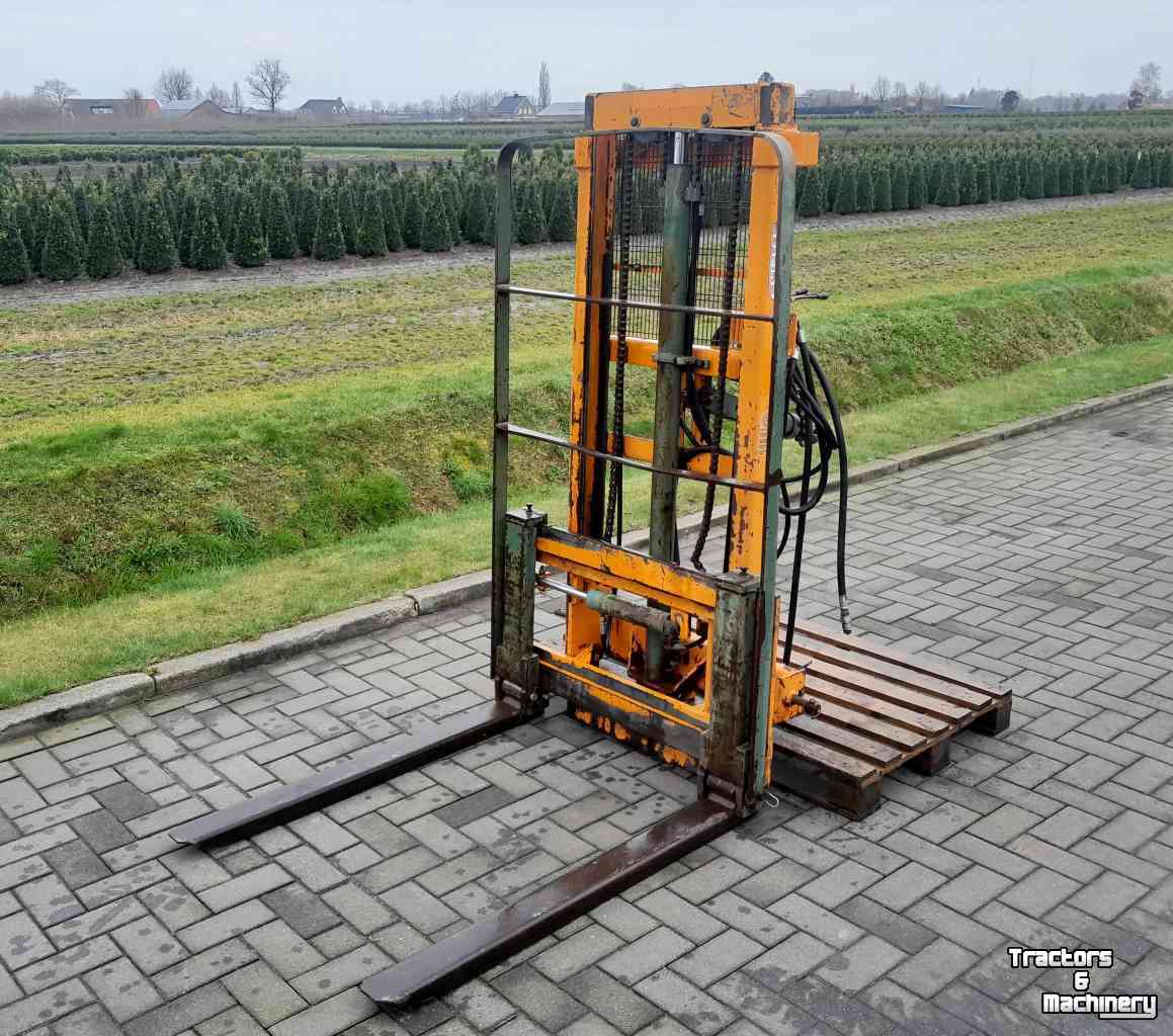 Sonstiges  Fruit & Boomteelt Machines