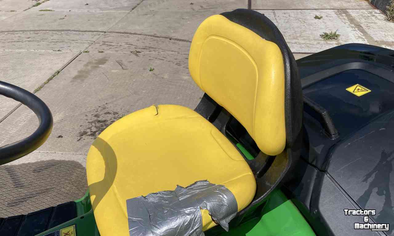 Selbstfahrende Mähwerk John Deere X 350 R Zitmaaier