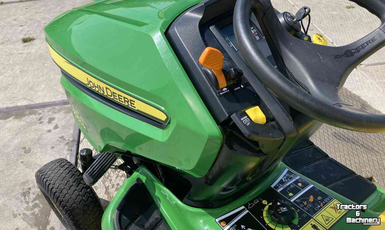 Selbstfahrende Mähwerk John Deere X 350 R Zitmaaier