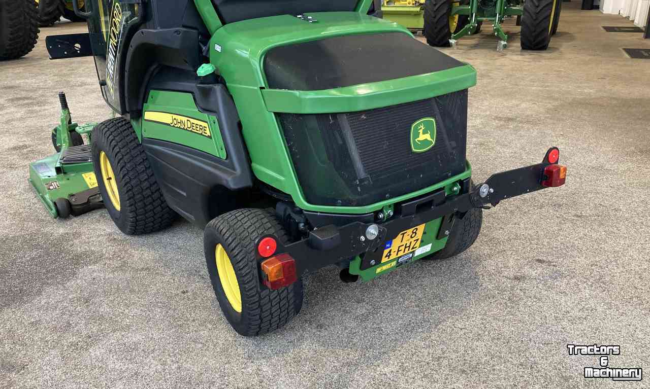 Selbstfahrende Mähwerk John Deere 1585 Professionele Zitmaaier