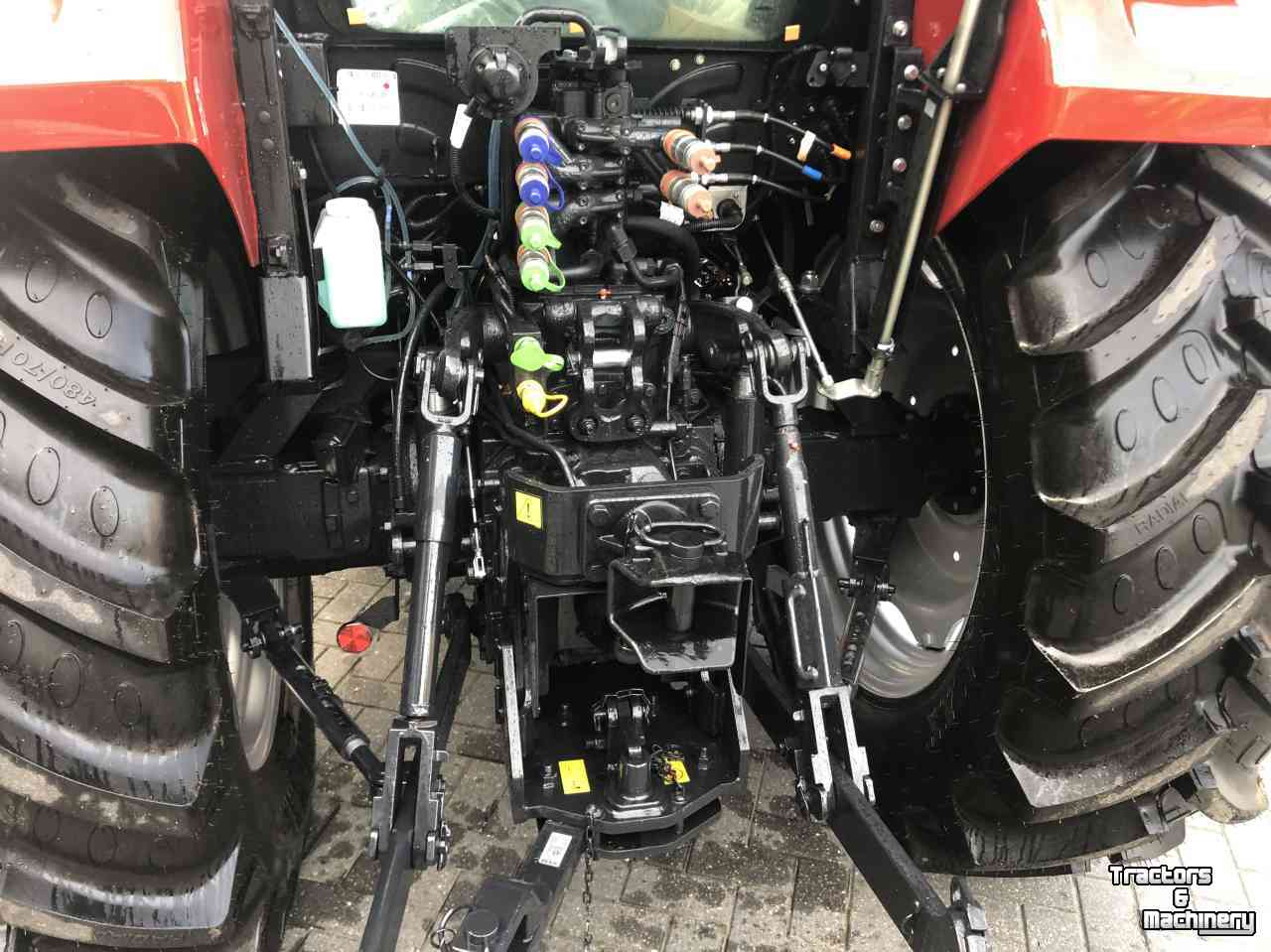 Schlepper / Traktoren Case-IH Farmall 100A