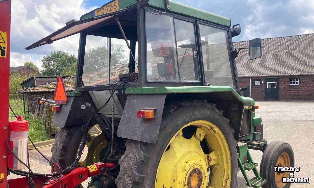 Schlepper / Traktoren John Deere 2130 2WD Tractor