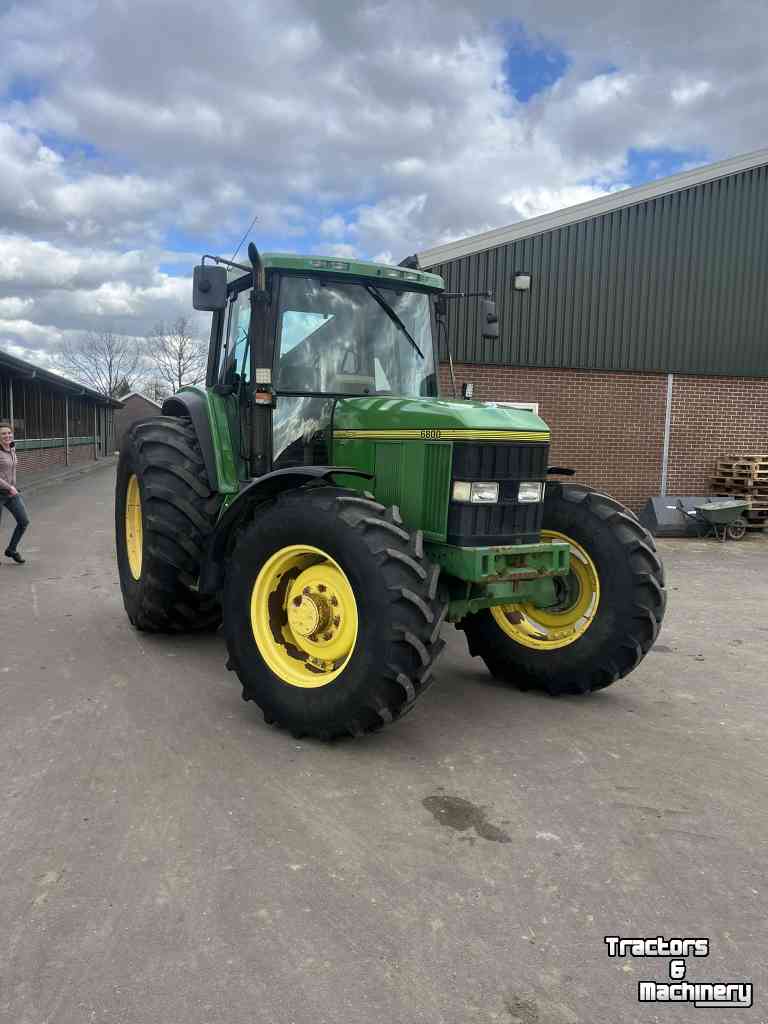 Schlepper / Traktoren John Deere 6800