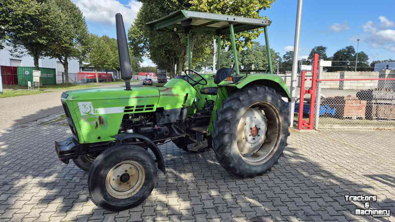 Schlepper / Traktoren Deutz-Fahr D6007 met kruip