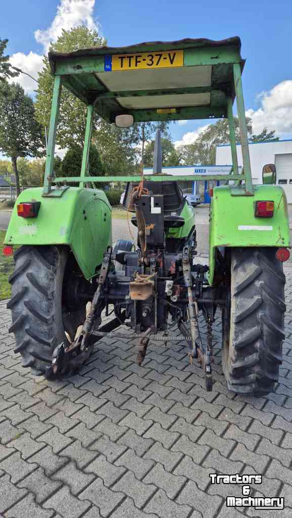 Schlepper / Traktoren Deutz-Fahr D6007 met kruip