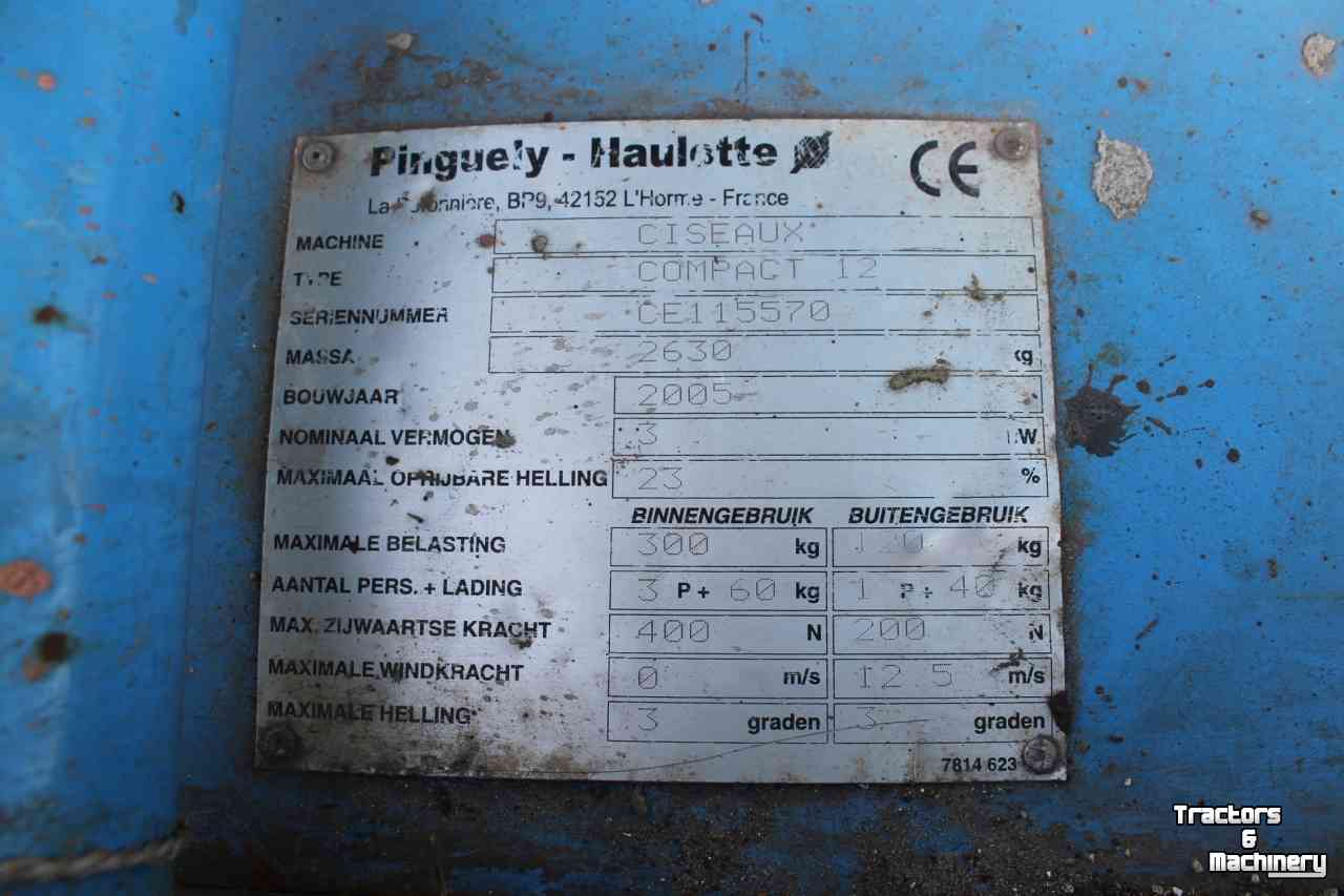Scherenarbeitsbühnen Haulotte Compact-12 schaarhoogwerker Pinguely-Haulotte Ciseaux