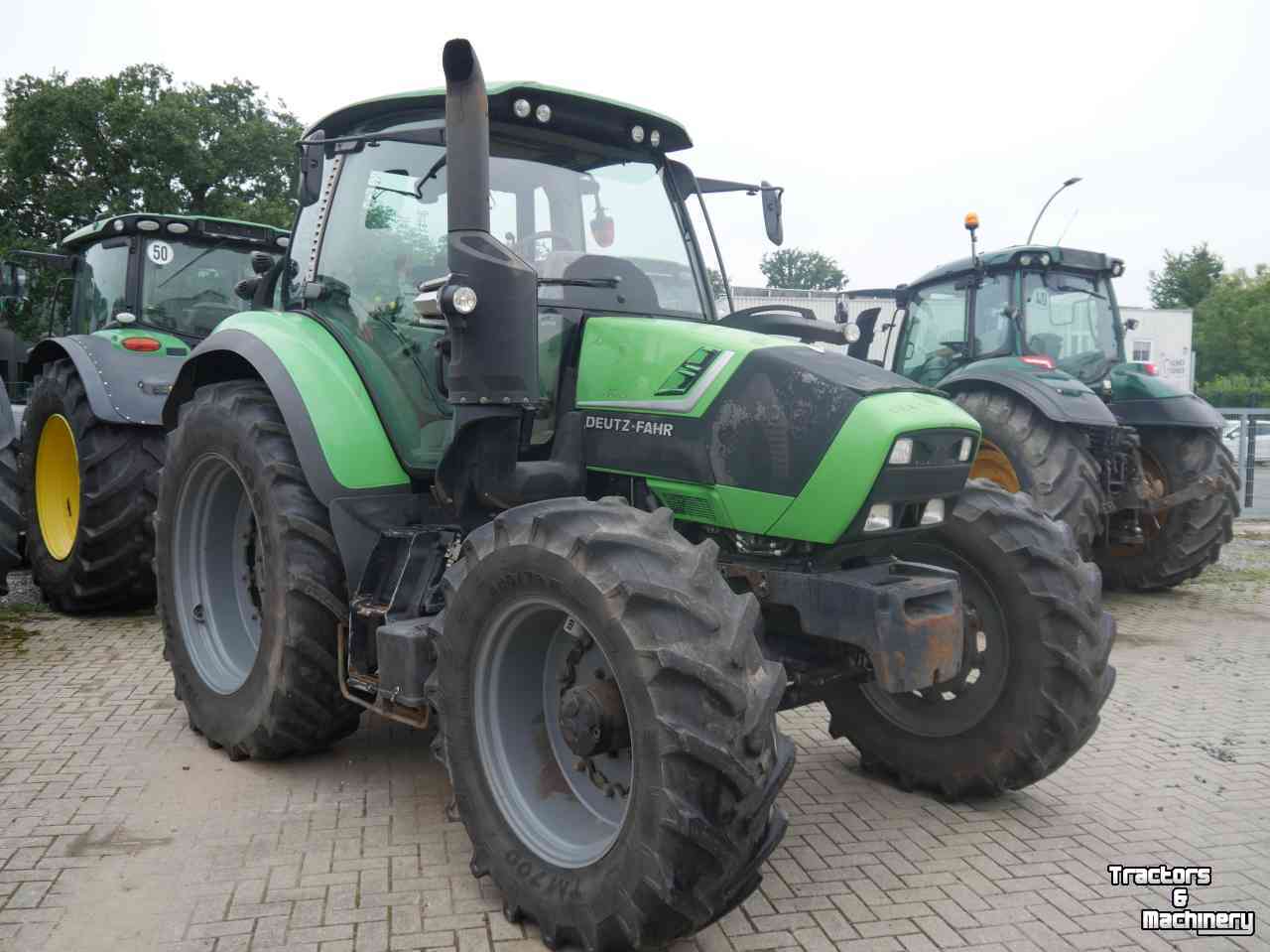 Schlepper / Traktoren Deutz-Fahr Agrotron 6160.4