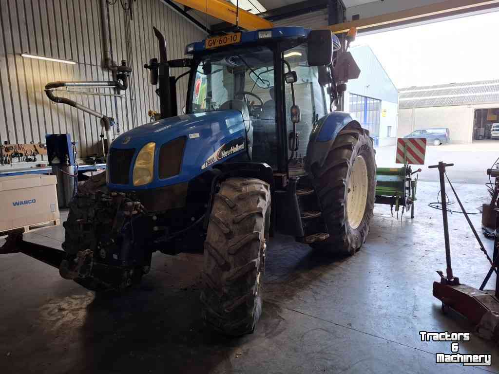 Schlepper / Traktoren New Holland TS100A Dual Command met kruip, in klantoverdracht