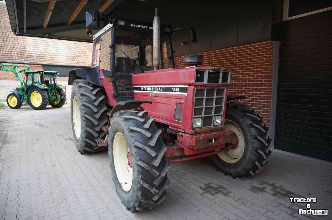 Schlepper / Traktoren International 1455