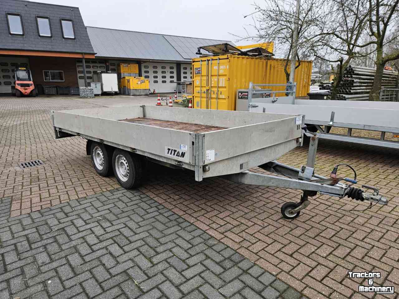 Tieflader / Anhänger Titan 2,7 tons aanhanger