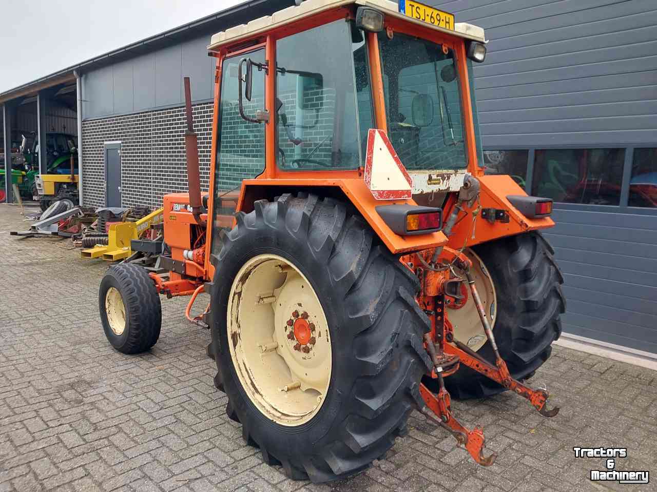 Schlepper / Traktoren Renault 681