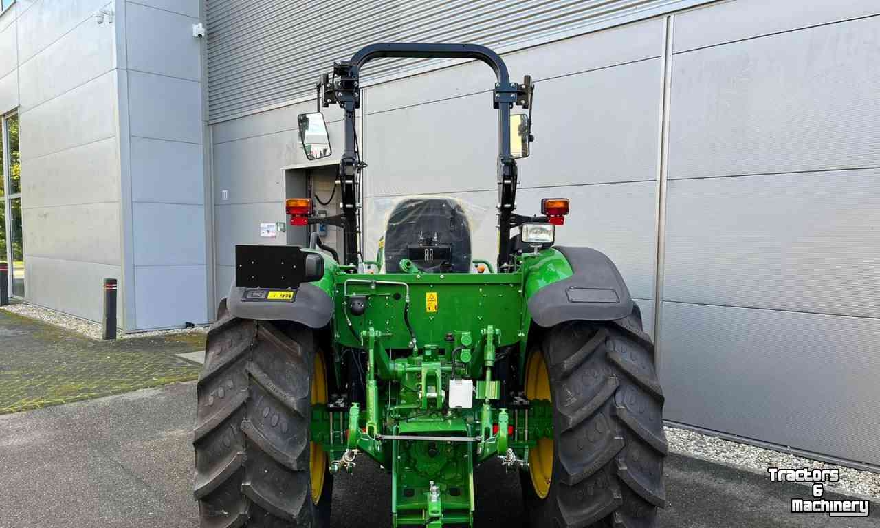Schlepper / Traktoren John Deere 5058E 12F/12R PR