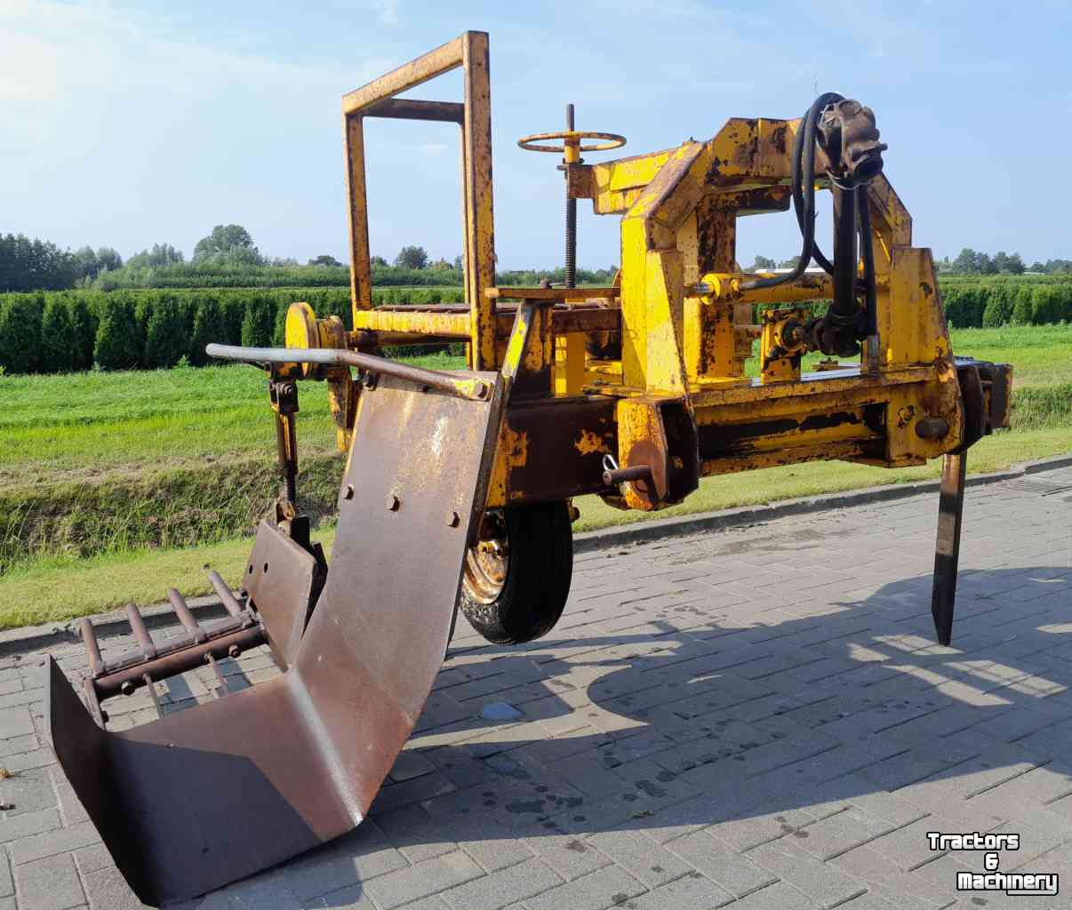 Sonstiges  Boom & Fruitteelt Machines