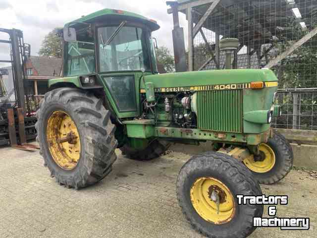 Schlepper / Traktoren John Deere 4040 QR