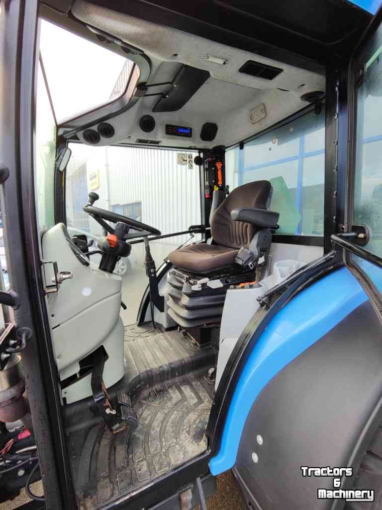 Schlepper / Traktoren New Holland Boomer 3050 Turbo CVT