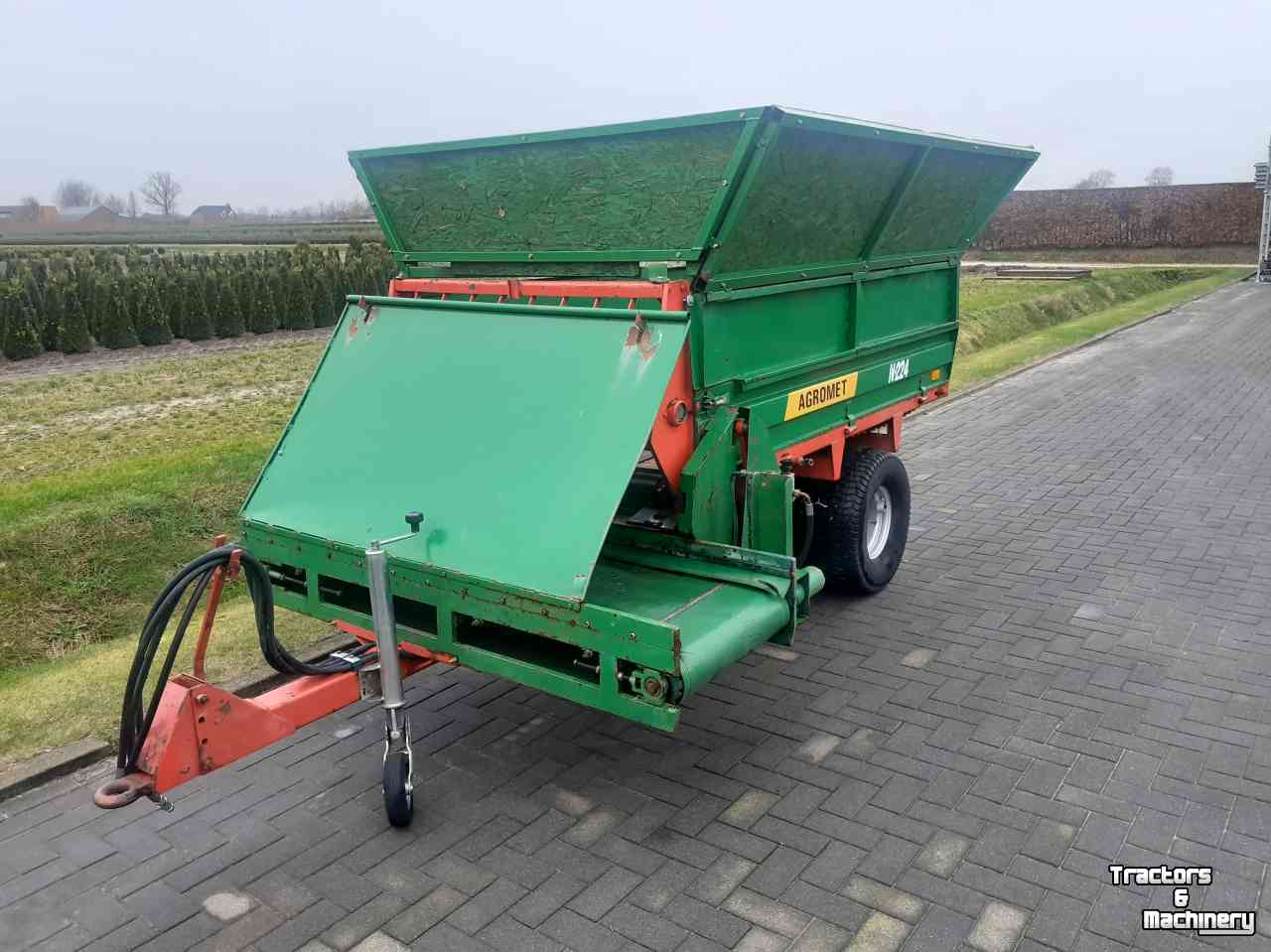 Sonstiges  Boom- & Fruitteelt Machines