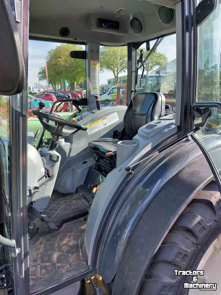 Schlepper / Traktoren Branson 5025ch