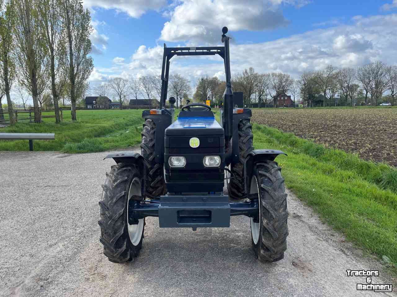 Schlepper / Traktoren New Holland 3435DT