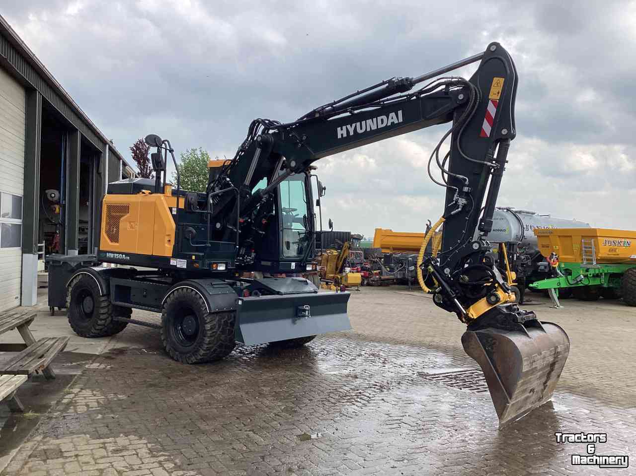 Mobilbagger Hyundai HW150 A-CR demo bandenkraan