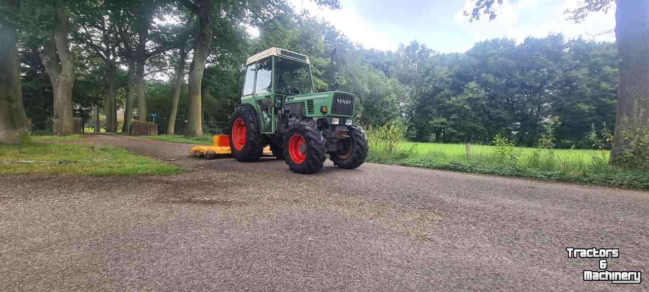 Schlepper / Traktoren Fendt 260 v