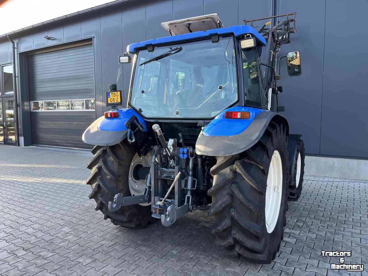 Schlepper / Traktoren New Holland TL90