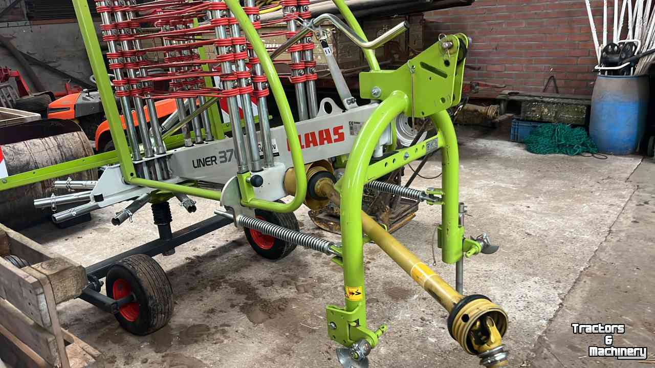 Schwader Claas Liner 370