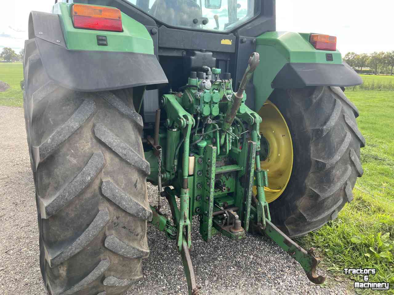 Schlepper / Traktoren John Deere 6210