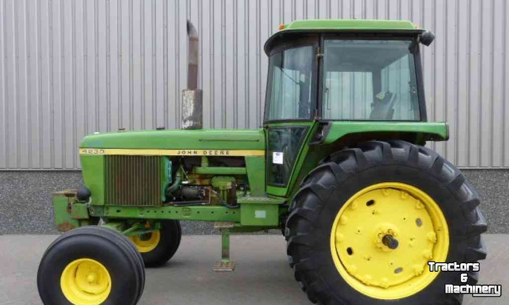 Schlepper / Traktoren John Deere 4230 2wd Powershift Tractor