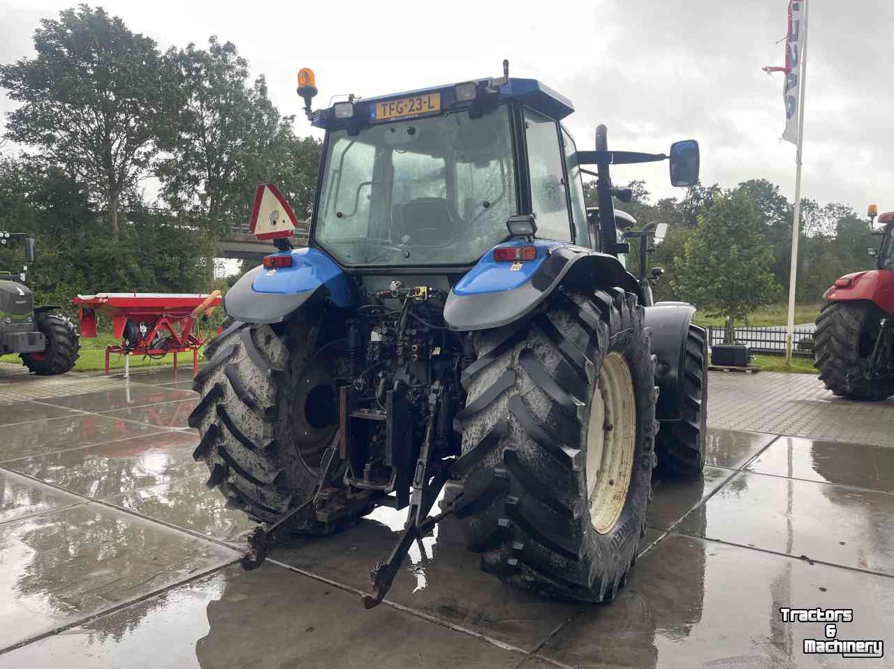 Schlepper / Traktoren New Holland TM 150 power command