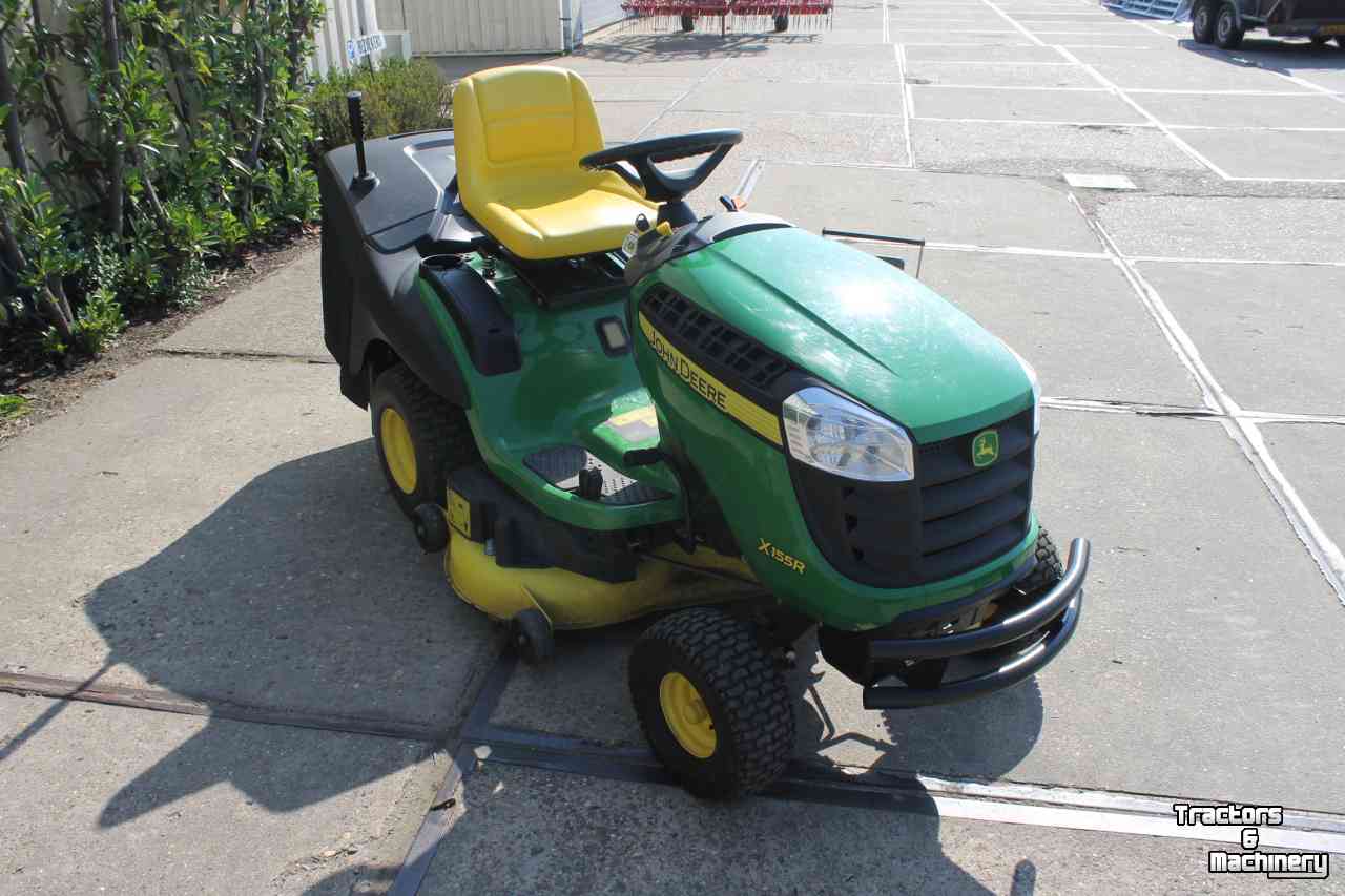 Selbstfahrende Mähwerk John Deere X155R zitmaaier maaitrekker gazonmaaier hydrostaat grasmaaier