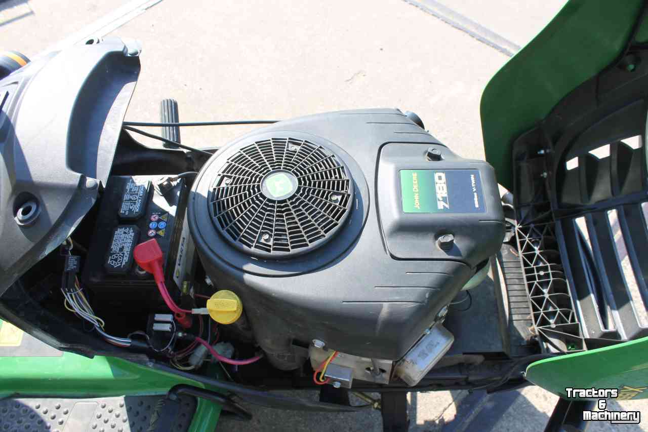 Selbstfahrende Mähwerk John Deere X155R zitmaaier maaitrekker gazonmaaier hydrostaat grasmaaier