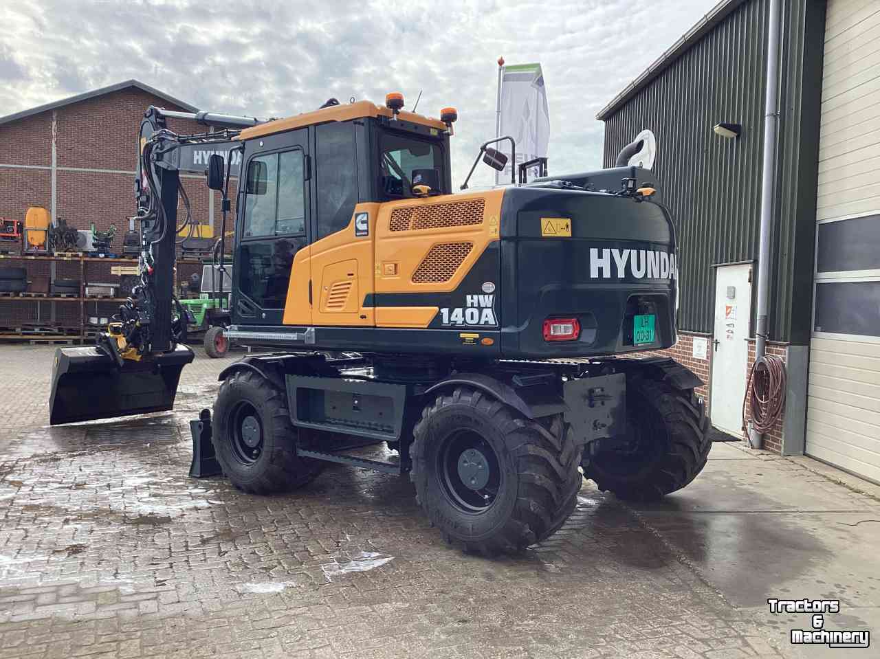 Mobilbagger Hyundai HW140A Demo bandenkraan