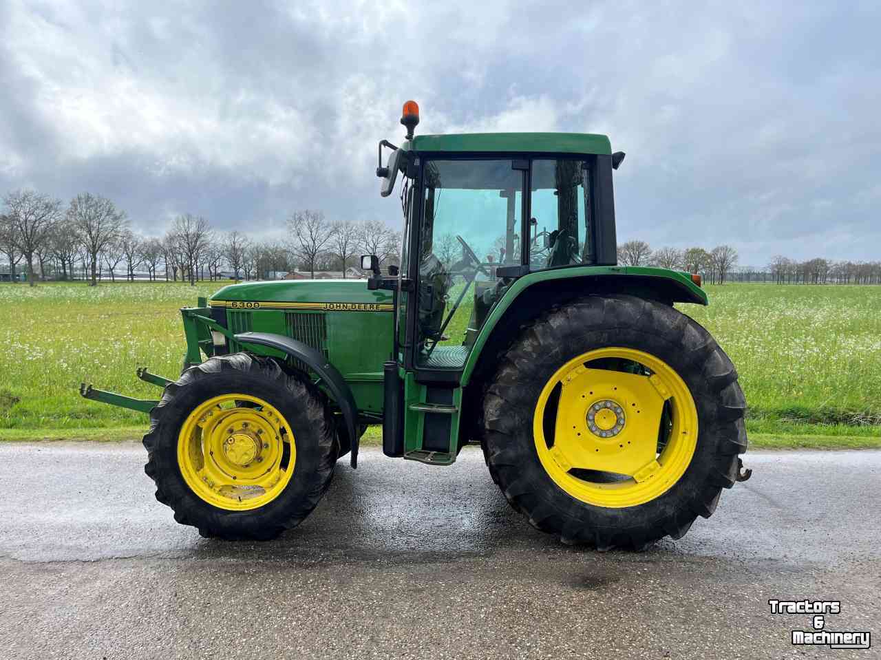 Schlepper / Traktoren John Deere 6300