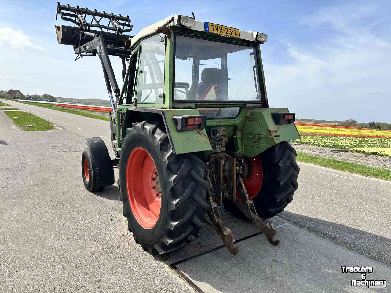 Schlepper / Traktoren Fendt 305 LS