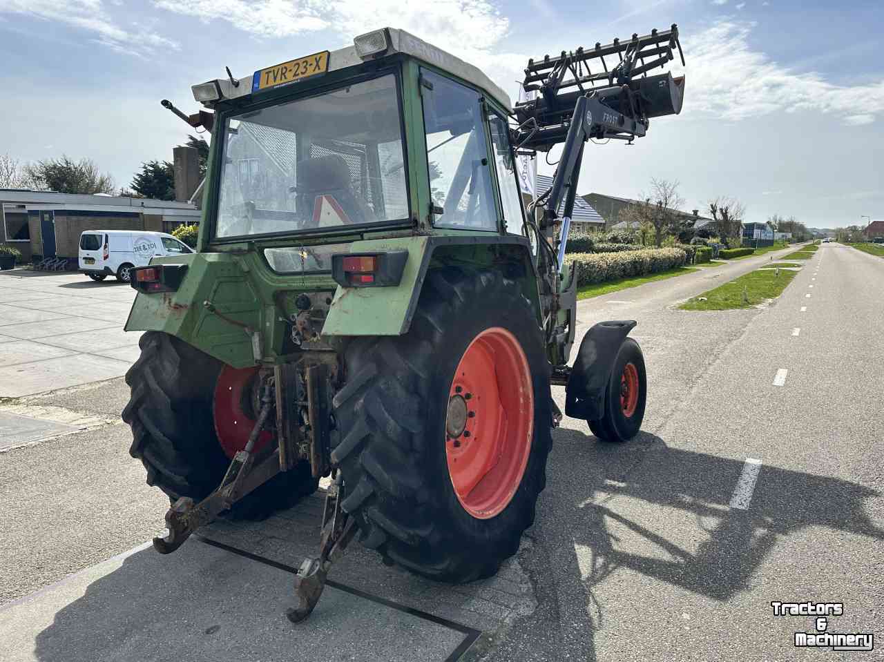 Schlepper / Traktoren Fendt 305 LS