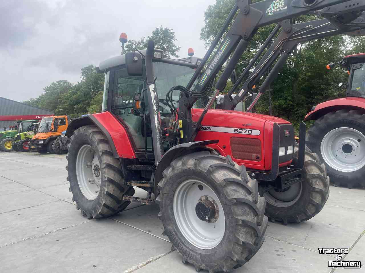 Schlepper / Traktoren Massey Ferguson 6270 met voorlader