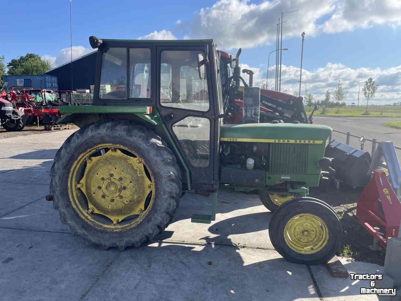 Schlepper / Traktoren John Deere 1020 met cabine