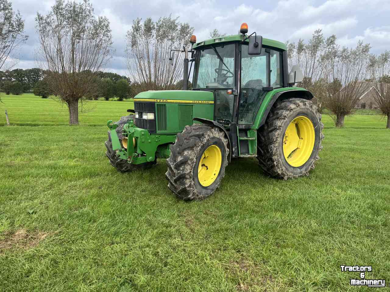 Schlepper / Traktoren John Deere 6200