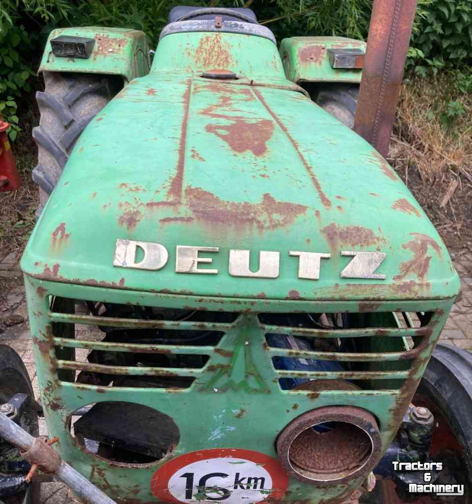 Schlepper / Traktoren Deutz-Fahr D4006