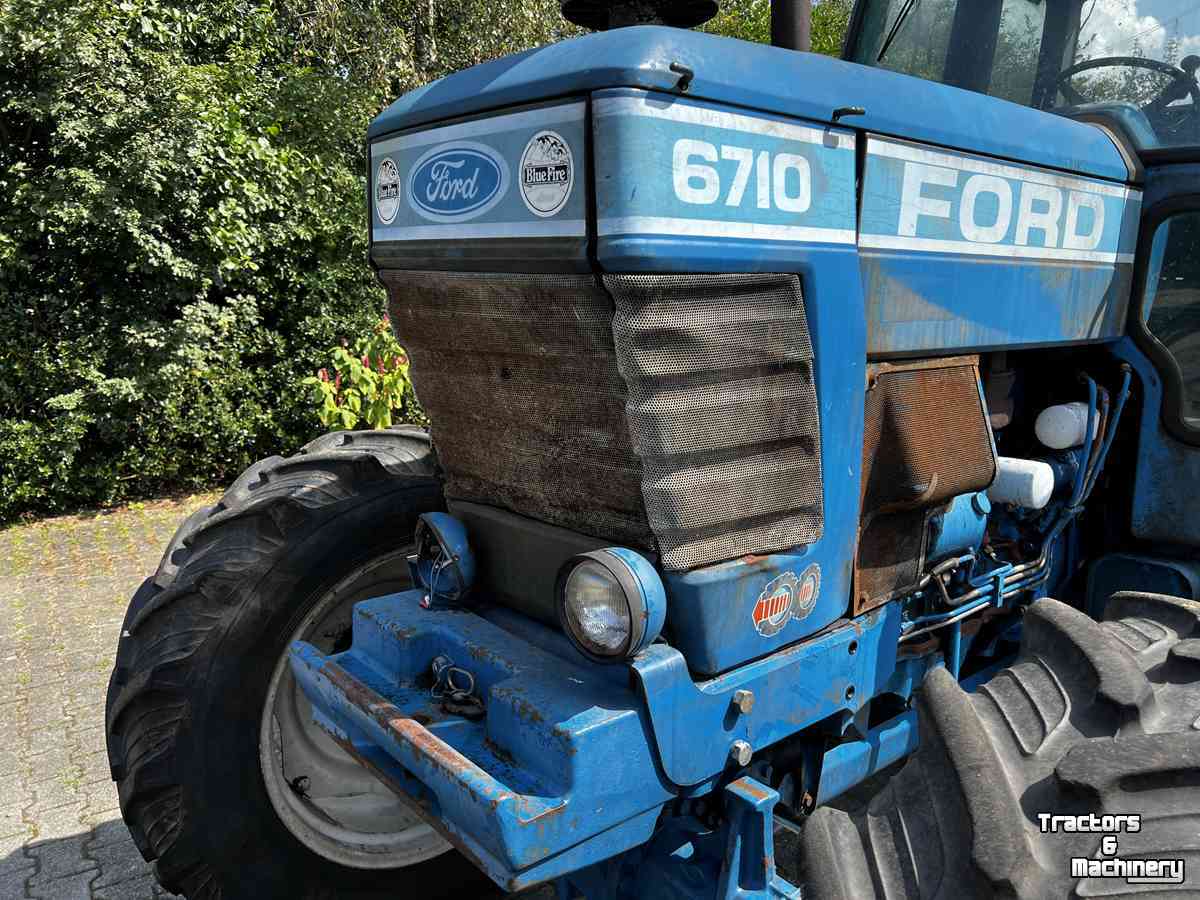 Schlepper / Traktoren Ford 6710