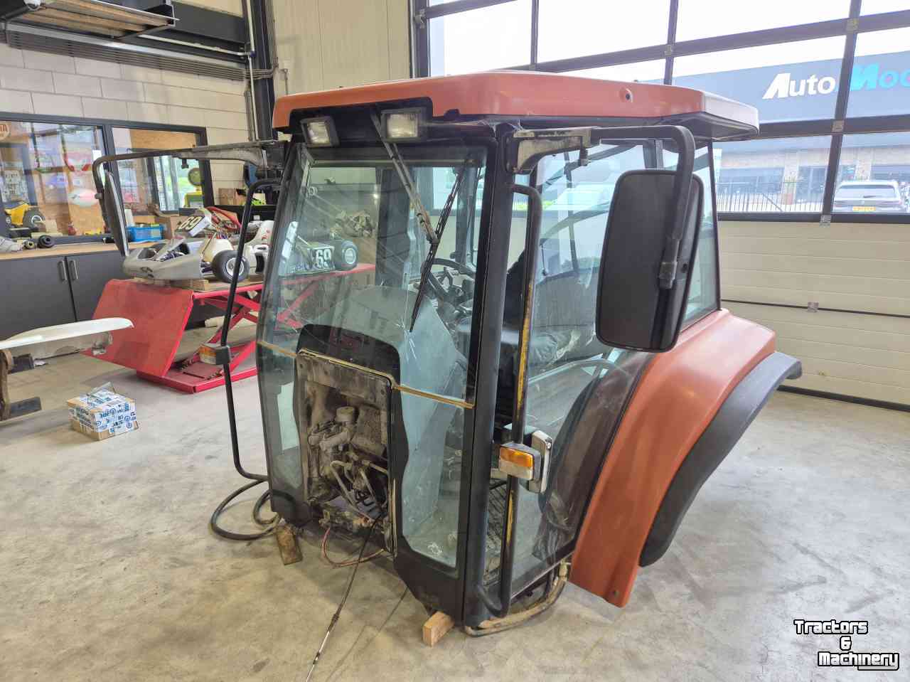 Schlepper / Traktoren  New Holland G240 (8970) gedemonteerd voor onderdelen